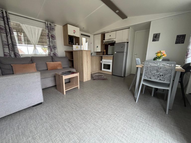 RAPIDHOME LODGE – 2015 – REF 296