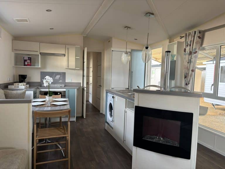 WILLERBY AZURE 2014 – REF 480