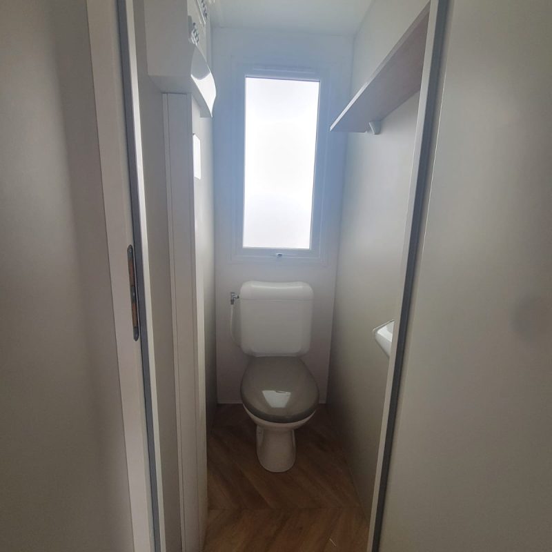 2b996fc4-19aa-4421-b2b7-5c251a67fda4