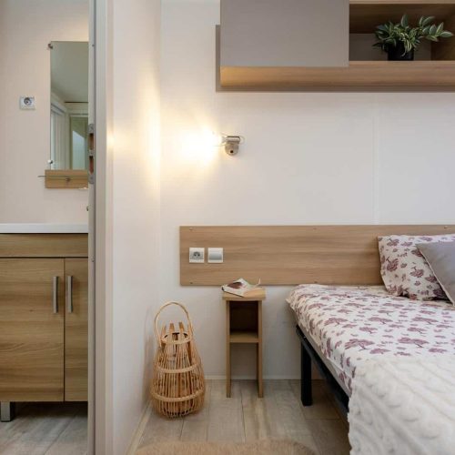 6b28e198-65f9-46a7-b317-3712dd12d25e