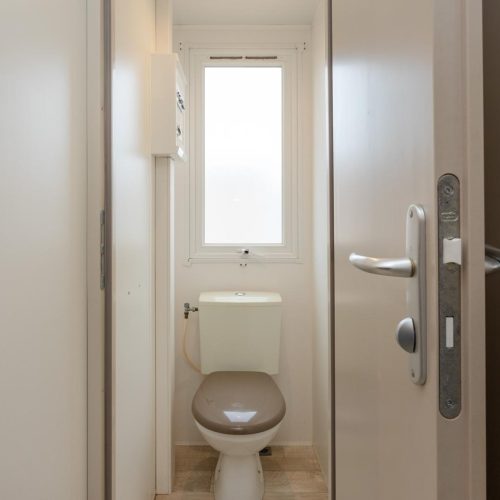 80b234ad-0d72-41f7-b2d4-f5b38e2db1f9