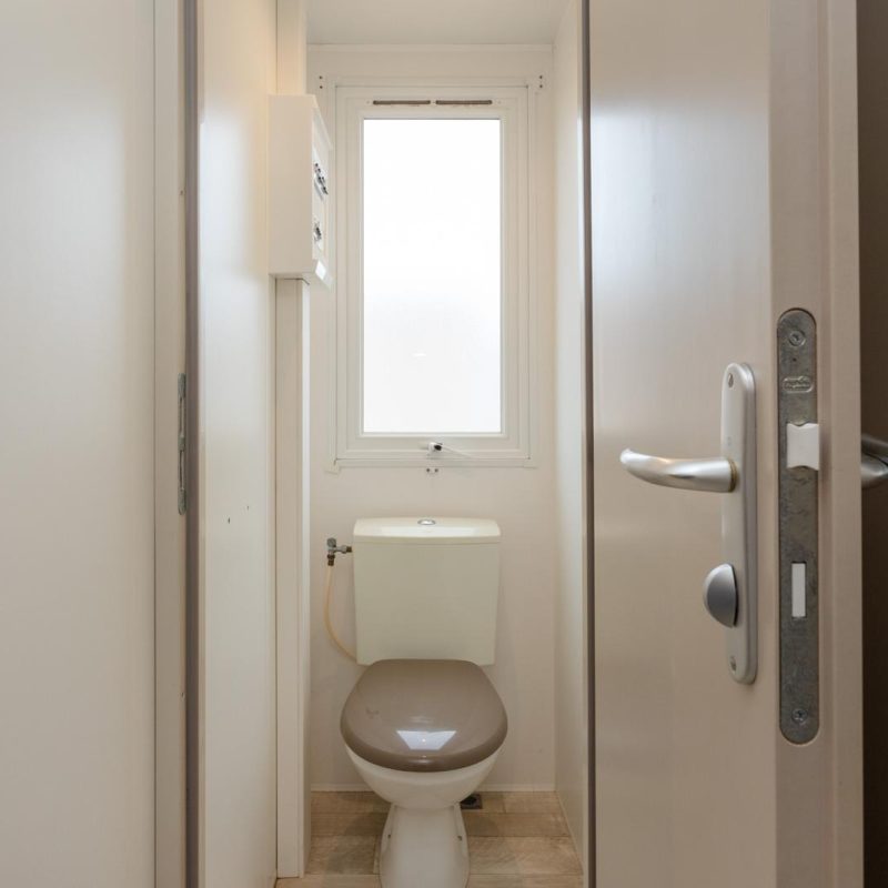 80b234ad-0d72-41f7-b2d4-f5b38e2db1f9