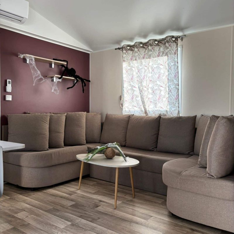 WhatsApp Image 2025-10-03 à 09.44.15_40184904