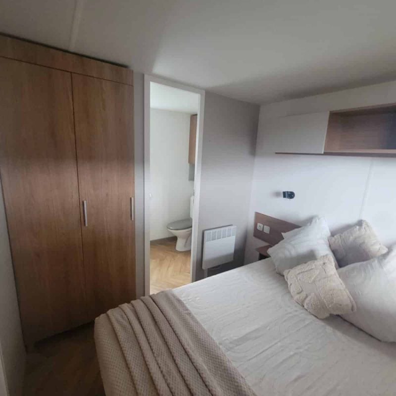 c0957bf3-3a33-4d39-b85c-3bb2475be6dd